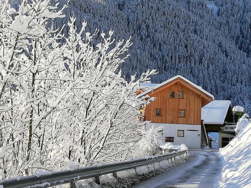 Apartamento Kehrerhof Urlaub Auf Dem Bauernhof San Lorenzo di Sebato Exterior foto