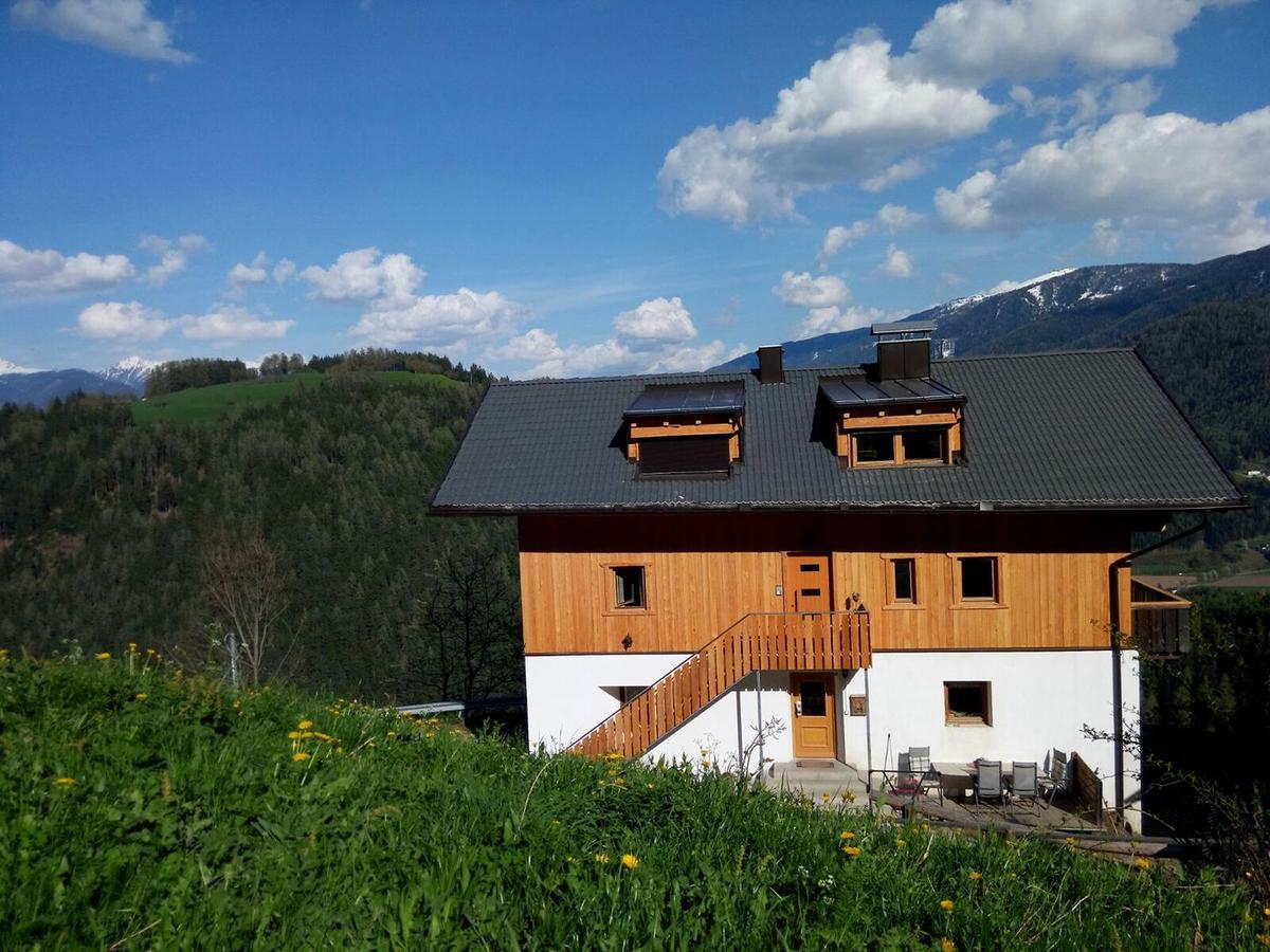 Apartamento Kehrerhof Urlaub Auf Dem Bauernhof San Lorenzo di Sebato Exterior foto