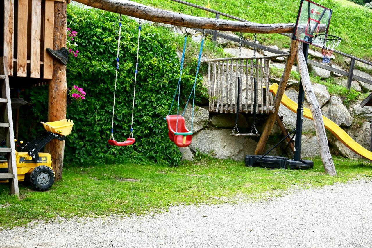 Apartamento Kehrerhof Urlaub Auf Dem Bauernhof San Lorenzo di Sebato Exterior foto
