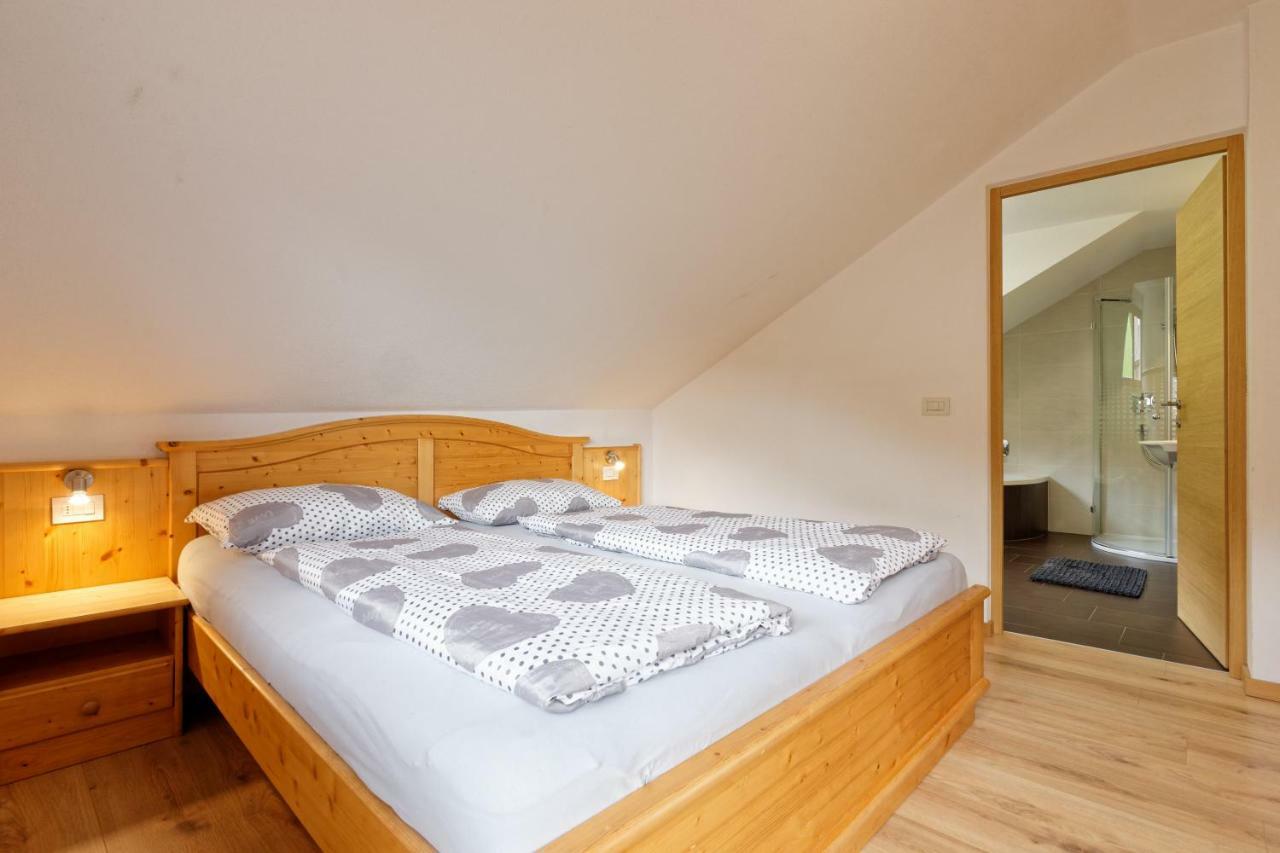 Apartamento Kehrerhof Urlaub Auf Dem Bauernhof San Lorenzo di Sebato Exterior foto