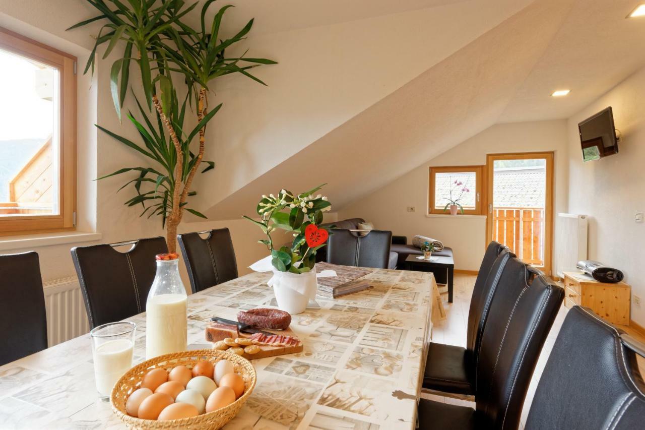 Apartamento Kehrerhof Urlaub Auf Dem Bauernhof San Lorenzo di Sebato Exterior foto