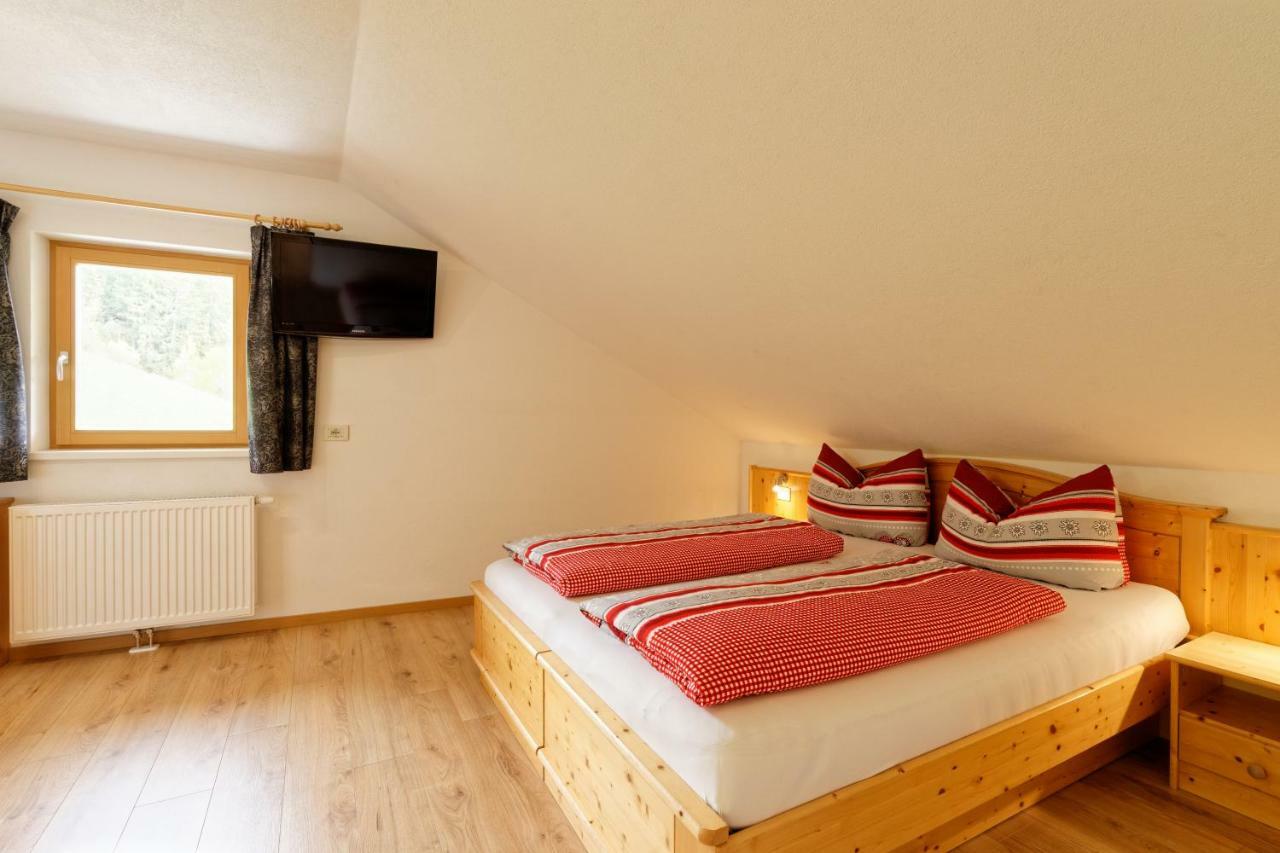 Apartamento Kehrerhof Urlaub Auf Dem Bauernhof San Lorenzo di Sebato Exterior foto