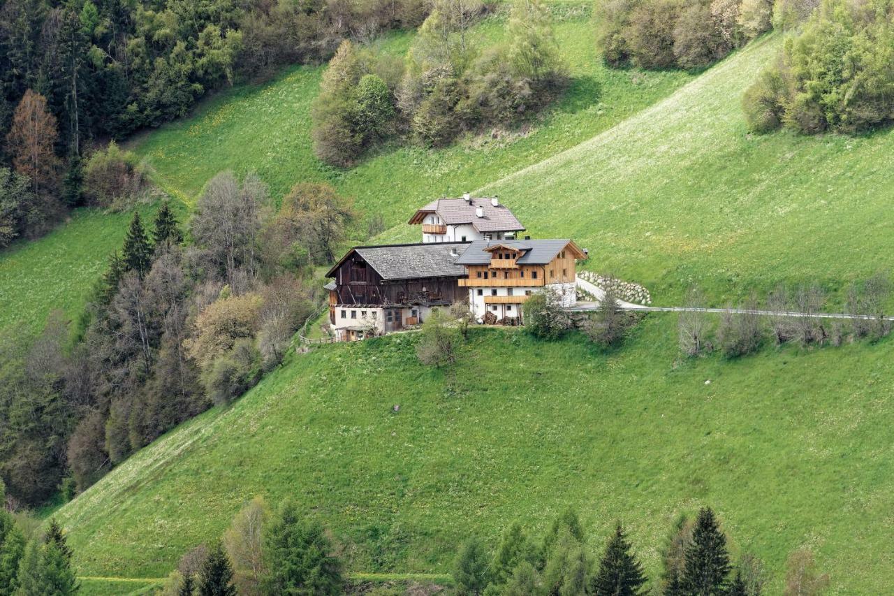 Apartamento Kehrerhof Urlaub Auf Dem Bauernhof San Lorenzo di Sebato Exterior foto